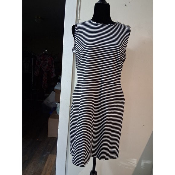 Lauren Ralph Lauren Dresses & Skirts - Lauren Ralph Lauren black White Striped Sleeveless Button Shoulder Sheath DressL